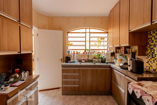 Cozinha de casa à venda com 3 quartos, 461m² em São João Clímaco, São Paulo