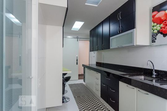 Cozinha de apartamento para alugar com 3 quartos, 89m² em Parque Imperial, São Paulo