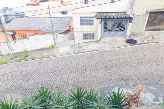 Vista das Salas de casa à venda com 4 quartos, 480m² em Vila Camilopolis, Santo André