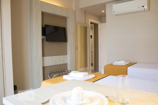 Suíte de apartamento para alugar com 2 quartos, 69m² em Barra da Tijuca, Rio de Janeiro