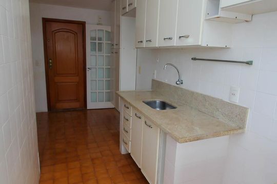 Cozinha - Armários de apartamento para alugar com 3 quartos, 98m² em Botafogo, Rio de Janeiro