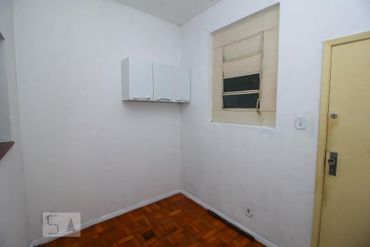 Sala de apartamento para alugar com 1 quarto, 40m² em Centro, Rio de Janeiro