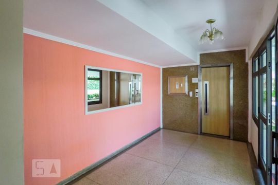 Hall de Entrada de apartamento à venda com 2 quartos, 58m² em Cambuci, São Paulo