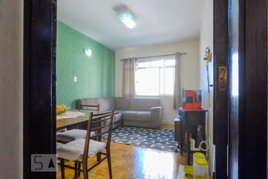 Entrada de apartamento à venda com 2 quartos, 58m² em Cambuci, São Paulo