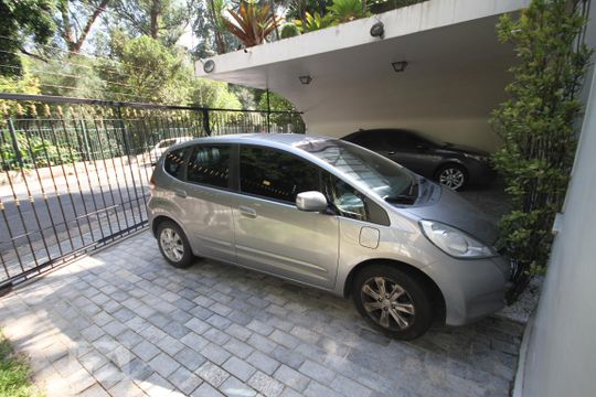 Garagem de casa à venda com 3 quartos, 469m² em Aclimação, São Paulo
