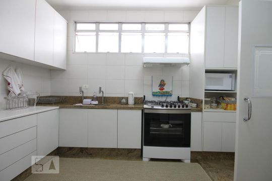 Cozinha de casa à venda com 3 quartos, 469m² em Aclimação, São Paulo