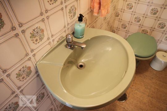 Lavabo dos fundos de casa à venda com 3 quartos, 469m² em Aclimação, São Paulo
