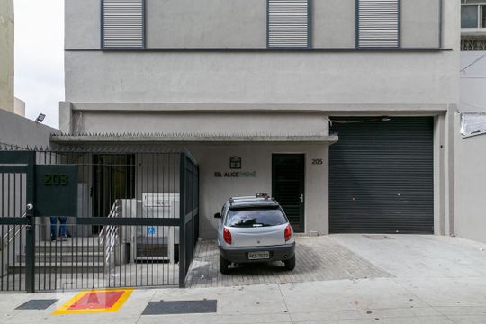 Fachada de kitnet/studio para alugar com 1 quarto, 26m² em Higienópolis, São Paulo