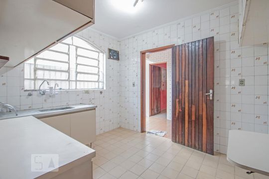 Cozinha de casa à venda com 3 quartos, 160m² em Itaim Bibi, São Paulo