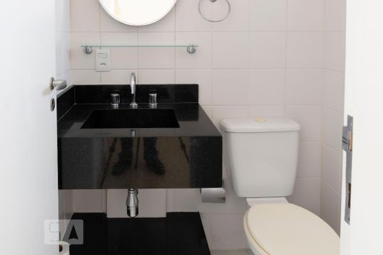 Banheiro da Suíte de apartamento para alugar com 3 quartos, 75m² em Chácara Inglesa, São Paulo