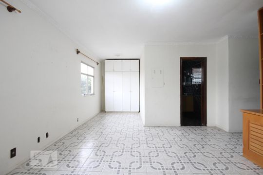 Sala TV de casa para alugar com 4 quartos, 300m² em Vila Brasilio Machado, São Paulo