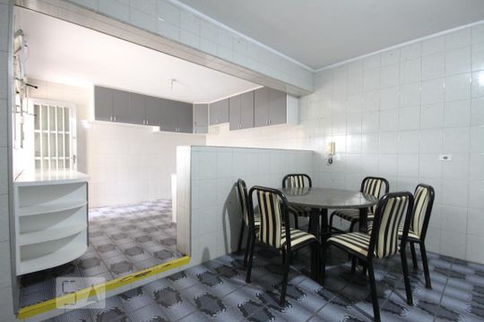 Cozinha de casa à venda com 4 quartos, 300m² em Vila Brasilio Machado, São Paulo