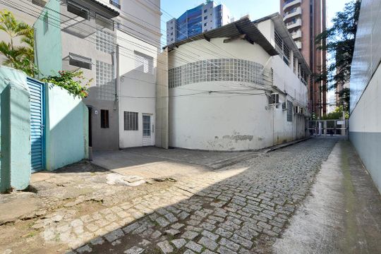 Entrada de kitnet/studio para alugar com 1 quarto, 50m² em Perdizes, São Paulo