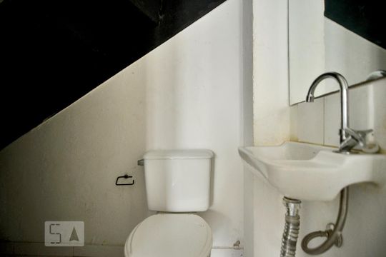 Lavabo de kitnet/studio para alugar com 1 quarto, 50m² em Perdizes, São Paulo