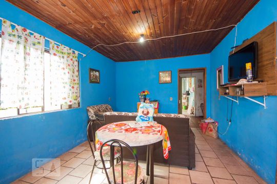 Casa à venda com 5 quartos, 160m² em Sarandi, Porto Alegre