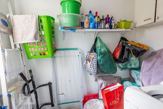 Quarto de serviço de apartamento à venda com 3 quartos, 85m² em Bela Vista, São Paulo