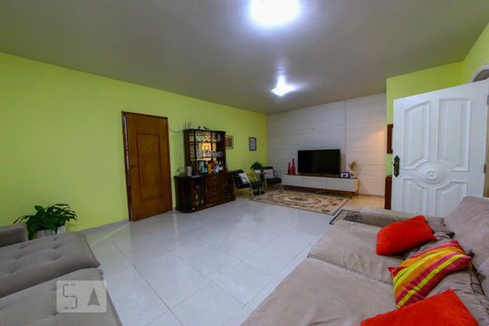 Sala de casa para alugar com 5 quartos, 300m² em Vila Galvão, Guarulhos