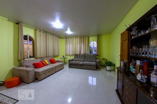Sala de casa para alugar com 5 quartos, 300m² em Vila Galvão, Guarulhos