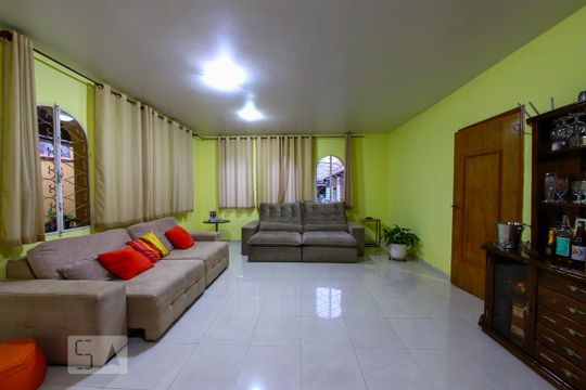 Sala de casa para alugar com 5 quartos, 300m² em Vila Galvão, Guarulhos