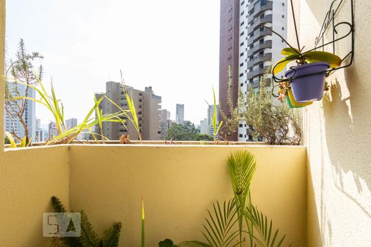 Sacada da Suíte de apartamento para alugar com 3 quartos, 140m² em Vila Suzana, São Paulo