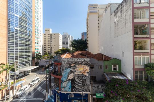 Vista de apartamento à venda com 2 quartos, 96m² em Cerqueira César, São Paulo