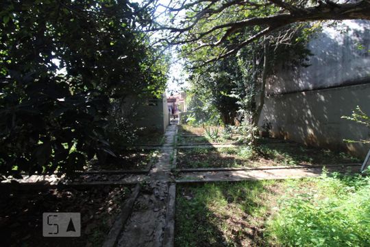 Quintal de casa à venda com 3 quartos, 500m² em Santa Maria, São Caetano do Sul