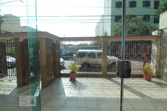 Vista Sala de casa à venda com 3 quartos, 500m² em Santa Maria, São Caetano do Sul