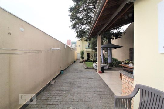 Quintal de casa à venda com 4 quartos, 240m² em Cerâmica, São Caetano do Sul