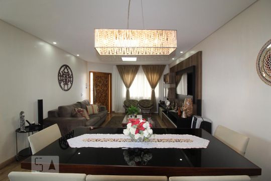 Sala de casa à venda com 4 quartos, 240m² em Cerâmica, São Caetano do Sul