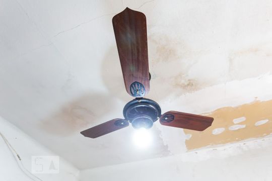 Detalhe de casa à venda com 8 quartos, 400m² em Jaguaribe, Osasco