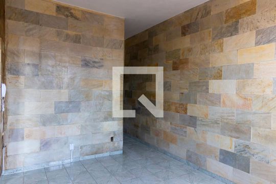 Sala de apartamento à venda com 2 quartos, 50m² em Irajá, Rio de Janeiro