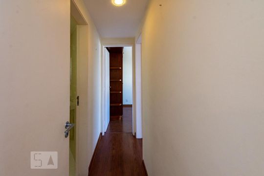 Corredor de apartamento à venda com 2 quartos, 74m² em Jardim Botânico, Rio de Janeiro