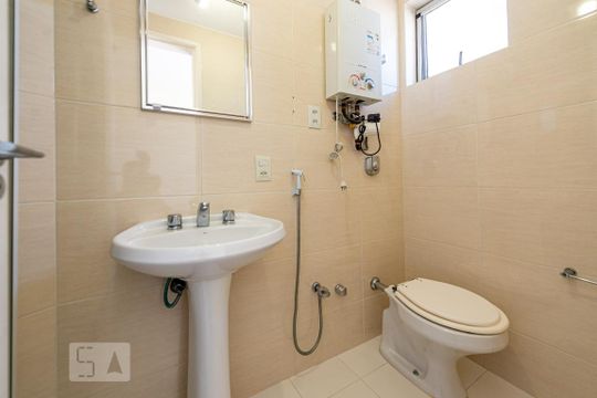 Banheiro da Suíte de apartamento à venda com 2 quartos, 74m² em Jardim Botânico, Rio de Janeiro