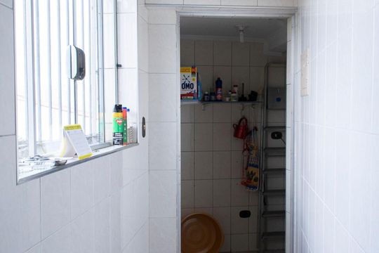 ÁREA DE SERVIÇO de casa à venda com 7 quartos, 161m² em Vila Bonilha, São Paulo