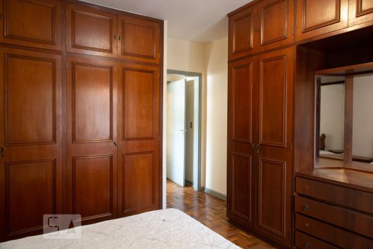 Suíte 1 de casa à venda com 3 quartos, 185m² em Vila Nova Conceição, São Paulo