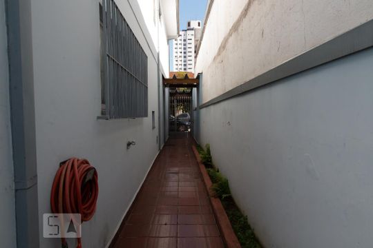 Área externa de casa à venda com 3 quartos, 185m² em Vila Nova Conceição, São Paulo