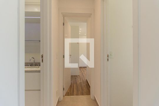 Corredor de apartamento para alugar com 2 quartos, 65m² em Liberdade, São Paulo