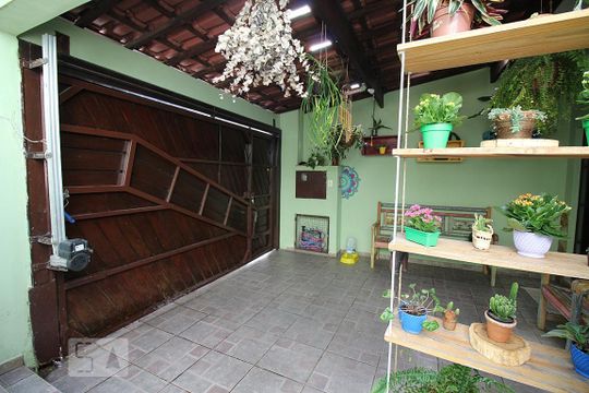 Garagem de casa à venda com 3 quartos, 175m² em Santa Terezinha, São Bernardo do Campo