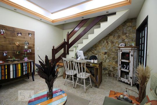 Sala de casa à venda com 3 quartos, 175m² em Santa Terezinha, São Bernardo do Campo