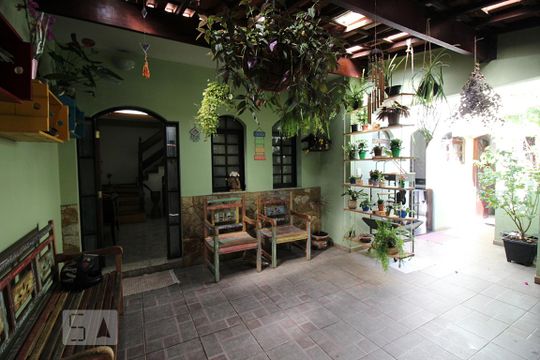 Garagem de casa à venda com 3 quartos, 175m² em Santa Terezinha, São Bernardo do Campo
