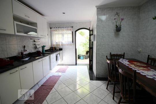 Cozinha de casa à venda com 3 quartos, 175m² em Santa Terezinha, São Bernardo do Campo