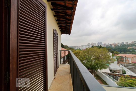 Varanda da Suíte 3 de casa à venda com 4 quartos, 484m² em Jardim Leonor, São Paulo