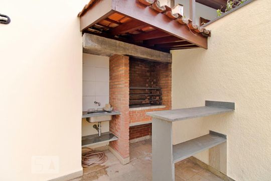 Churrasqueira de casa à venda com 4 quartos, 484m² em Jardim Leonor, São Paulo