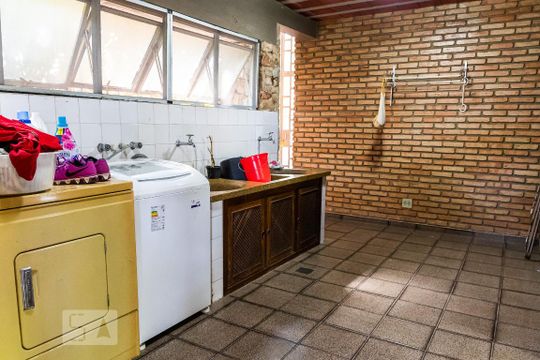 Área de Serviço de casa à venda com 4 quartos, 375m² em Jardim Atlântico, Belo Horizonte