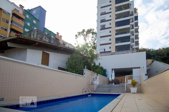 Área comum - Piscina de apartamento para alugar com 2 quartos, 75m² em João Paulo, Florianópolis