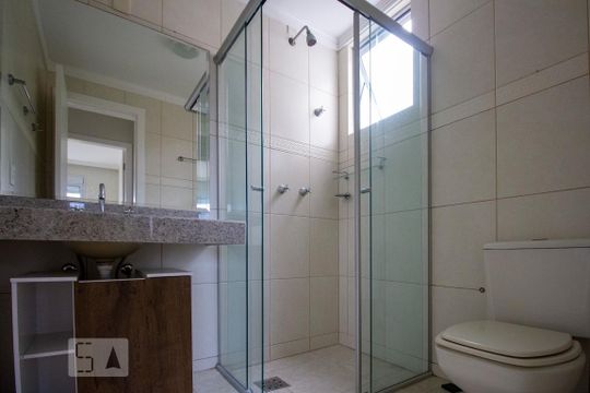 Banheiro 02 de apartamento para alugar com 2 quartos, 75m² em João Paulo, Florianópolis