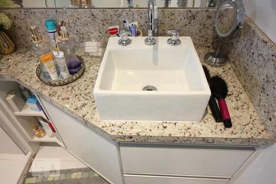 Detalhes do Banheiro da Suíte 1 de apartamento à venda com 3 quartos, 150m² em Centro, São Bernardo do Campo