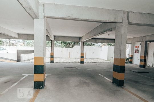 Garagem de apartamento para alugar com 2 quartos, 74m² em Jardim Placaford - Edif. San Gabriel, Salvador
