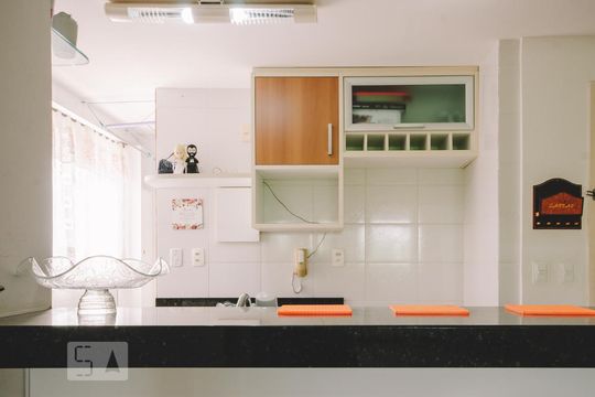 Cozinha de apartamento para alugar com 2 quartos, 74m² em Jardim Placaford - Edif. San Gabriel, Salvador