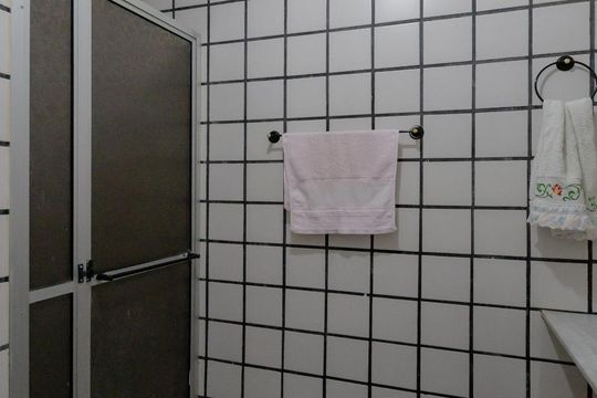 Banheiro social 1 de apartamento para alugar com 3 quartos, 120m² em Engenho Velho da Federacao, Salvador